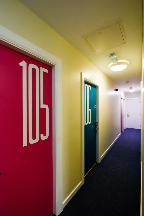 Хостелы Snoozles Quay Street Tourist Hostel Голуэй